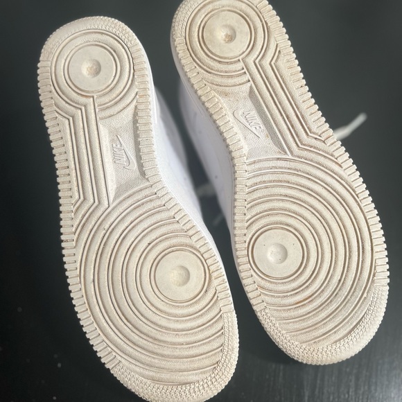 Nike Airforce 1 - Picture 3 of 3